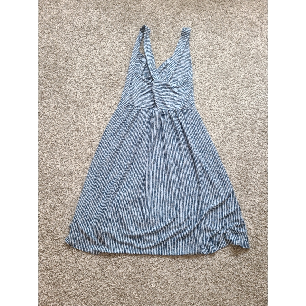 🆕️ NWT 🆕️ Universal Thread Blue Stripe Criss Cross Back Dress - Picture 2 of 4